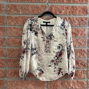 🌟 White House Black Market blouse
